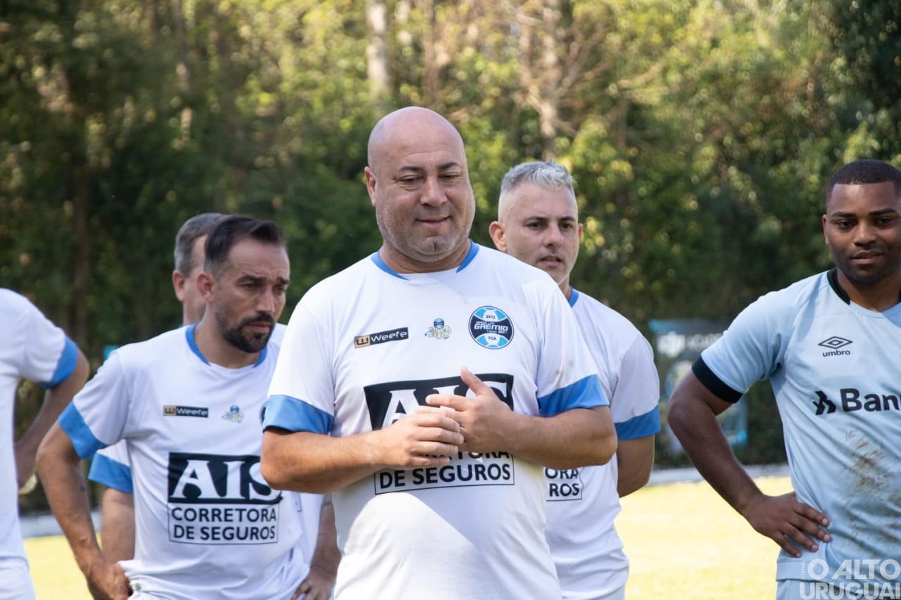Amistoso com a presença de ex-jogadores do Grêmio é realizado em FW