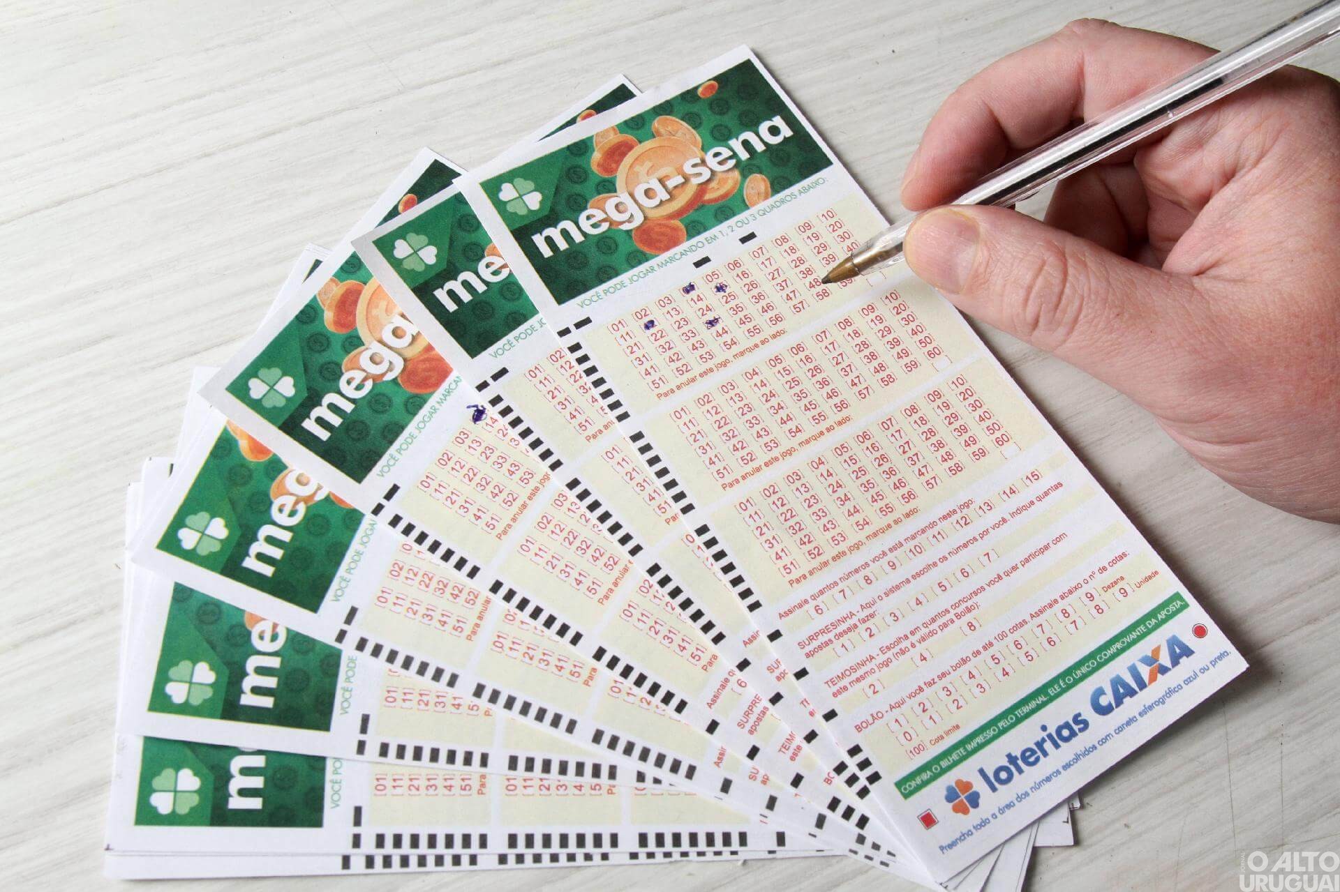 Mega-Sena sorteia prêmio estimado em R$ 12 milhões