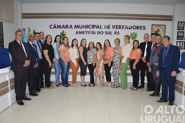 Lideranças femininas que já atuaram no Legislativo são homenageadas em Ametista do Sul