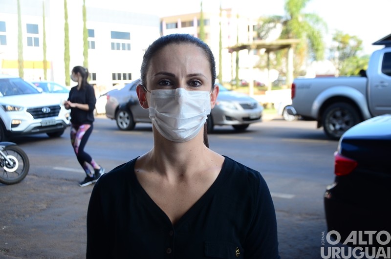 Profissionais de enfermagem promovem carreata