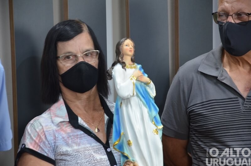 Vicentinos promovem momento de oração em entidades e meios de comunicação de FW