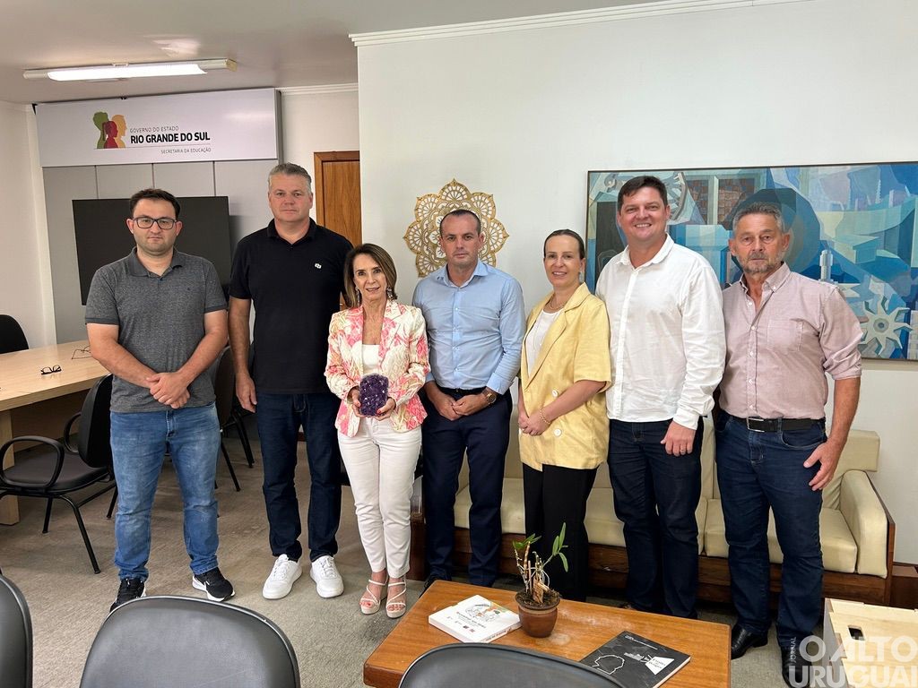 Amzop discute parcerias educacionais com Seduc-RS