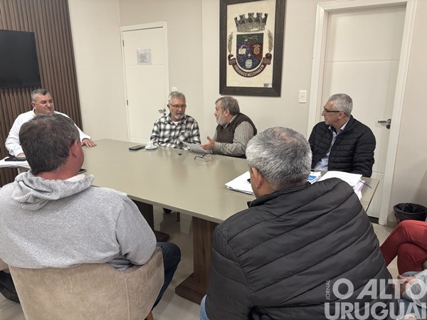 Deputado Luiz Carlos Busato visita FW e repassa emenda de R$ 330 mil ao município