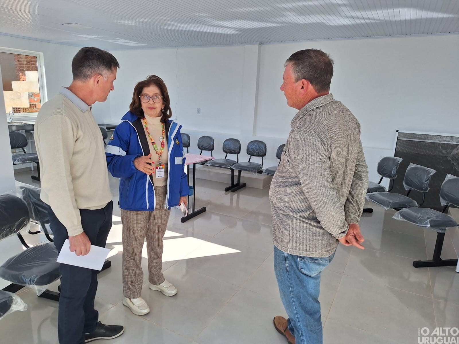 Cristal do Sul recebe caminhonete da SES