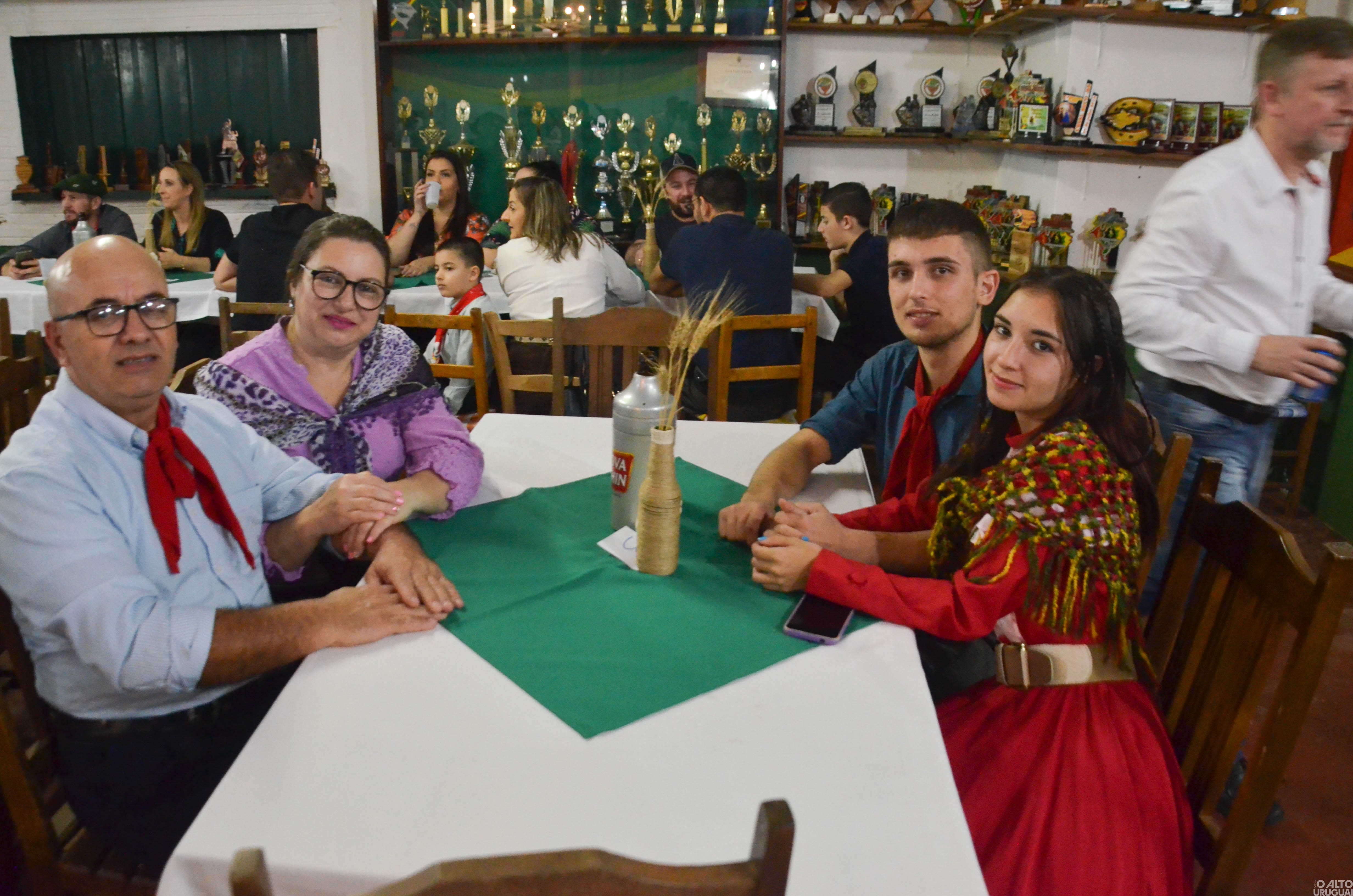 CTG Rodeio da Querência comemora 49 anos com jantar-fandango