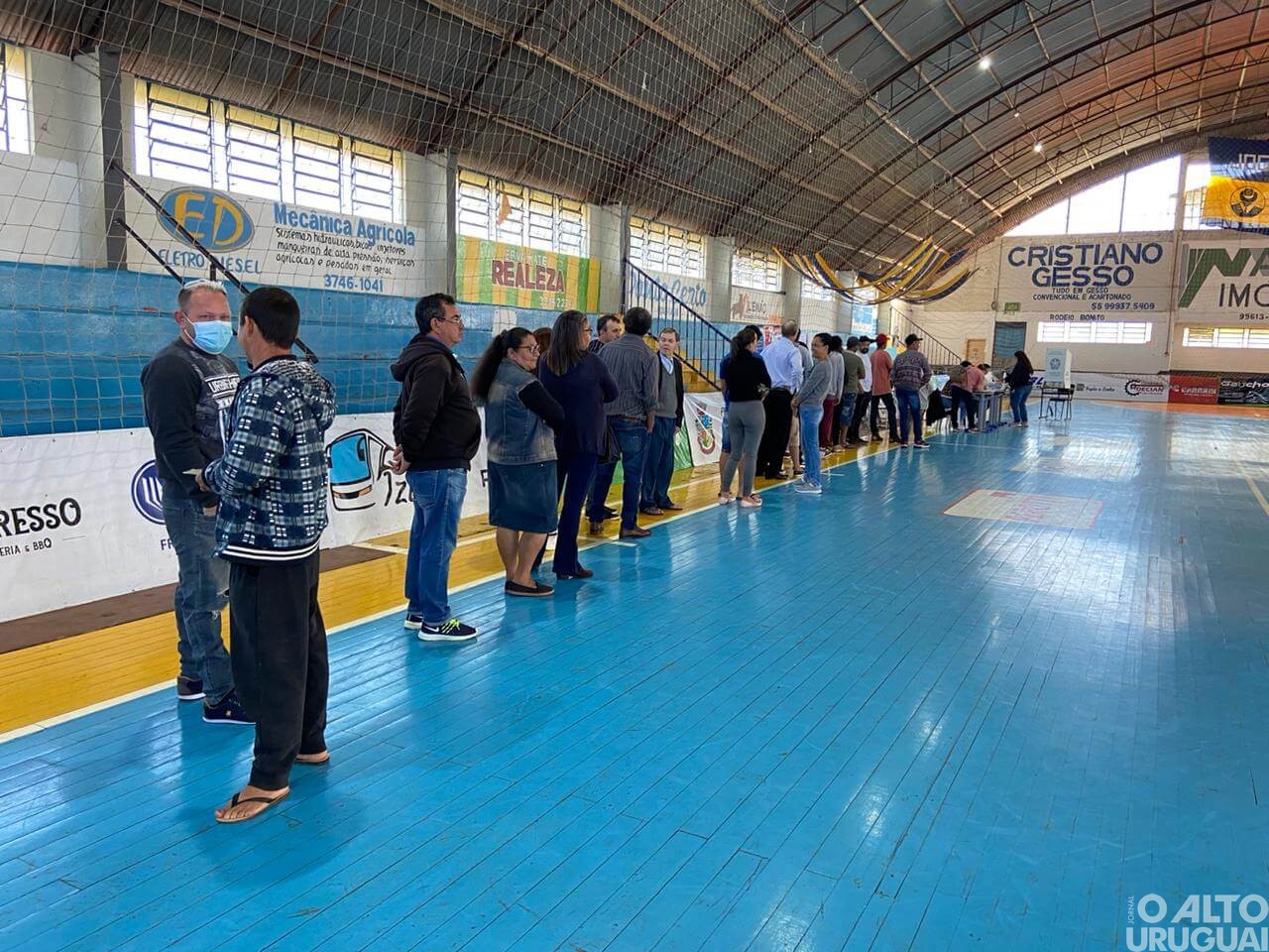 Votação está aberta em todo o Brasil