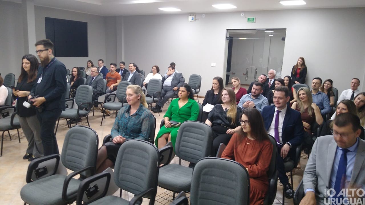 OAB reinaugura sua sede em FW