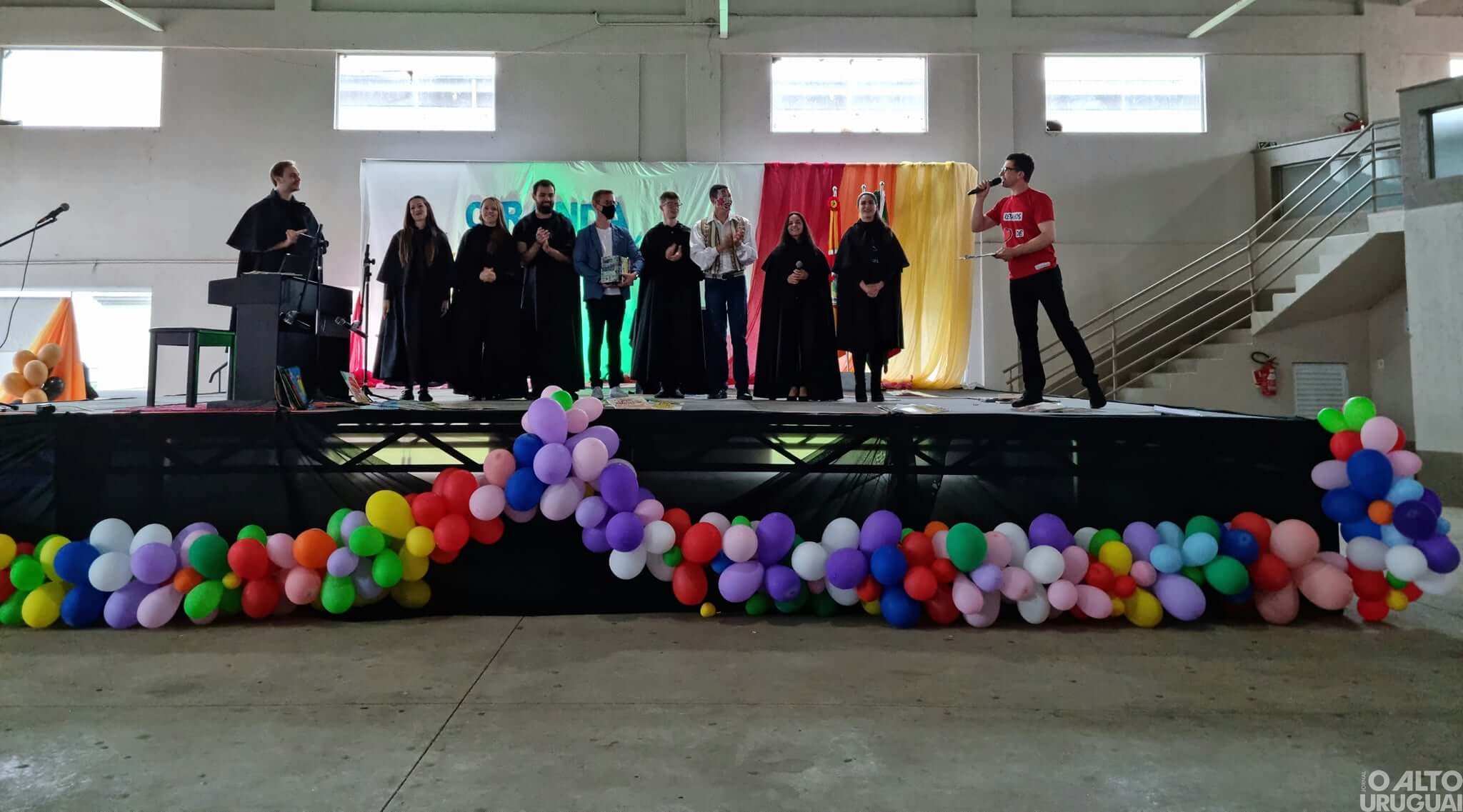 Taquaruçu do Sul: Ciranda Literária homenageia crianças, professores e funcionários públicos