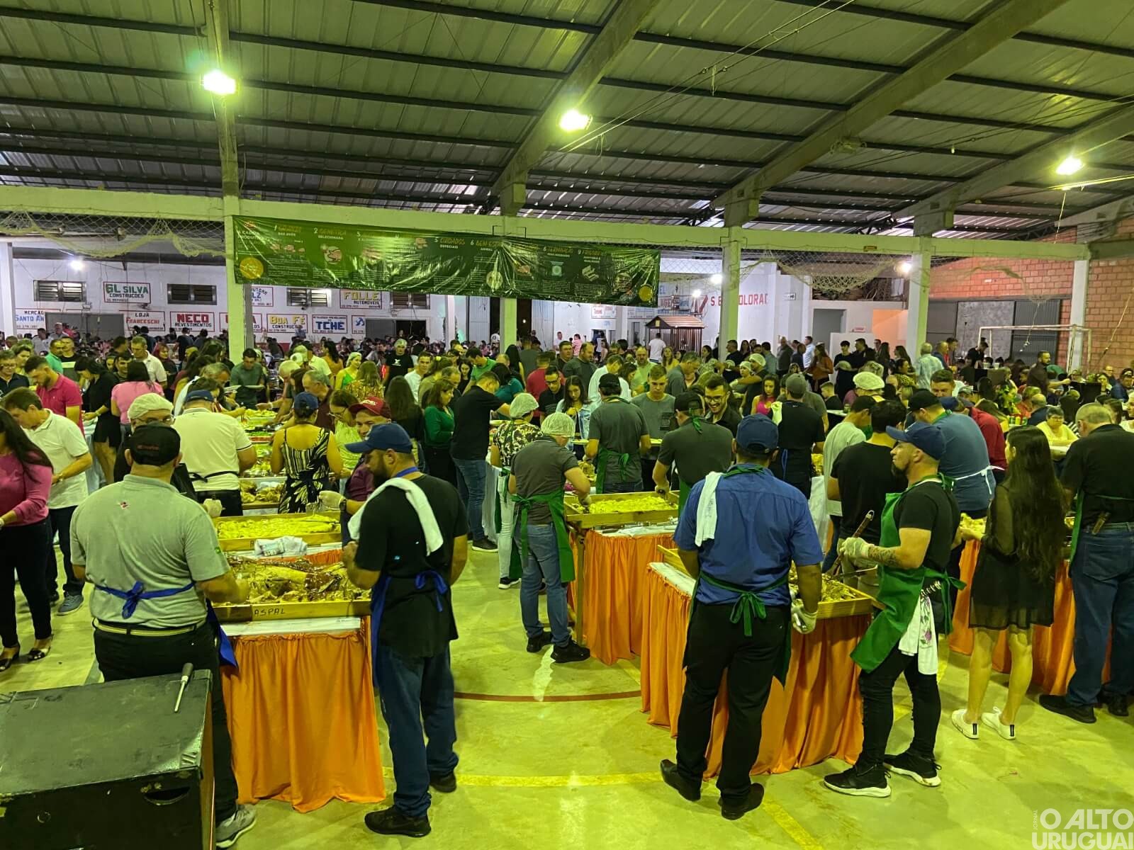 Aspal de Palmitinho realiza 18ª edição do Leitão Fest