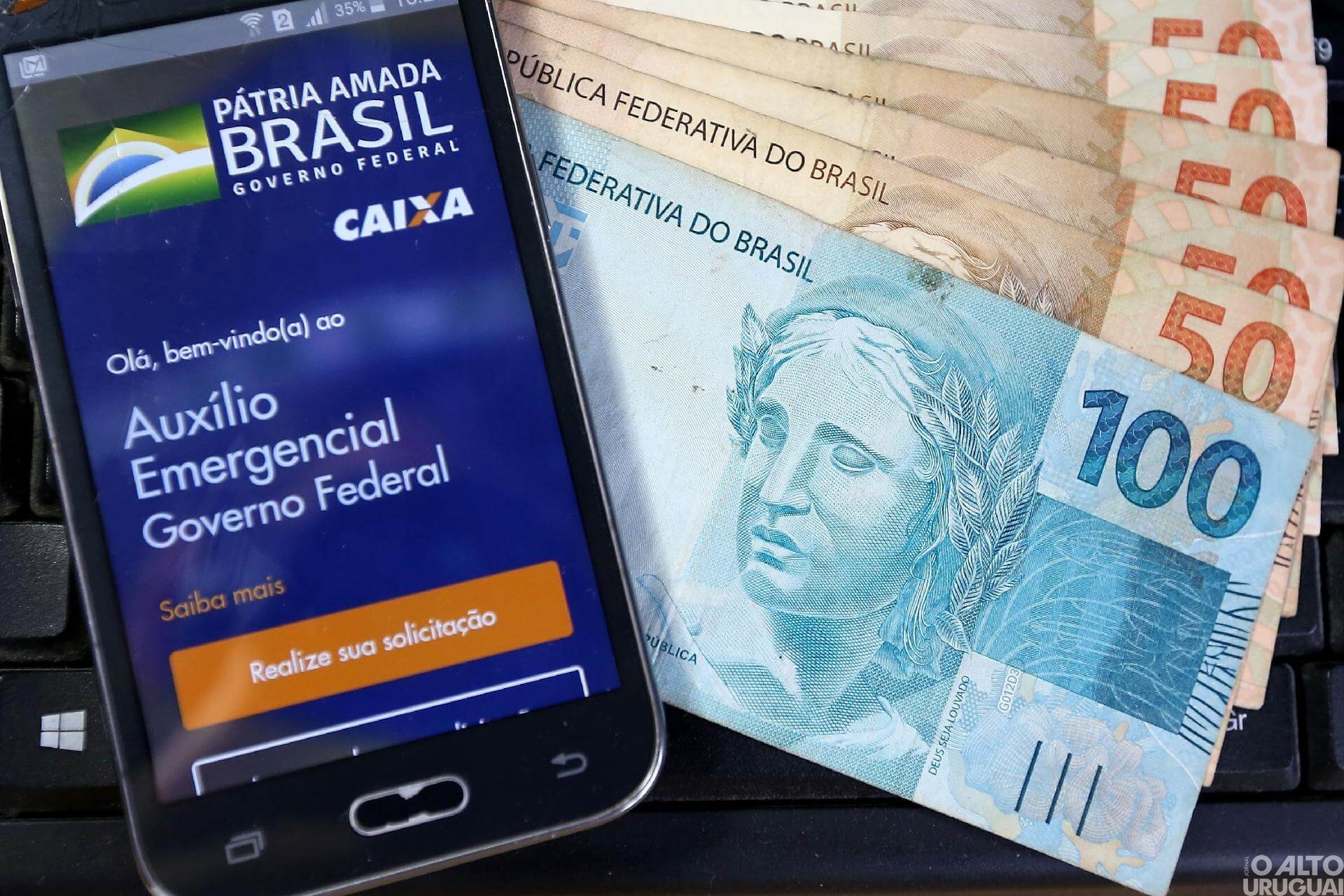 Nascidos em fevereiro e março podem sacar auxílio emergencial
