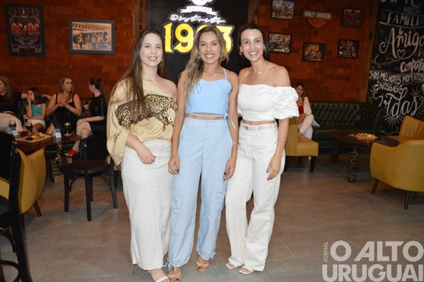 Divina Femme celebra nove anos com evento beneficente