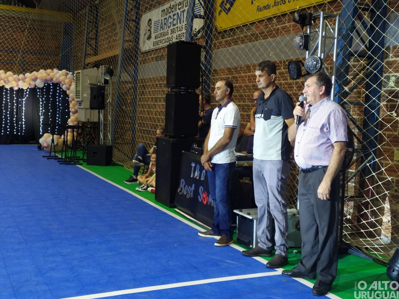 Atrações natalinas encantam comunidade de Taquaruçu do Sul