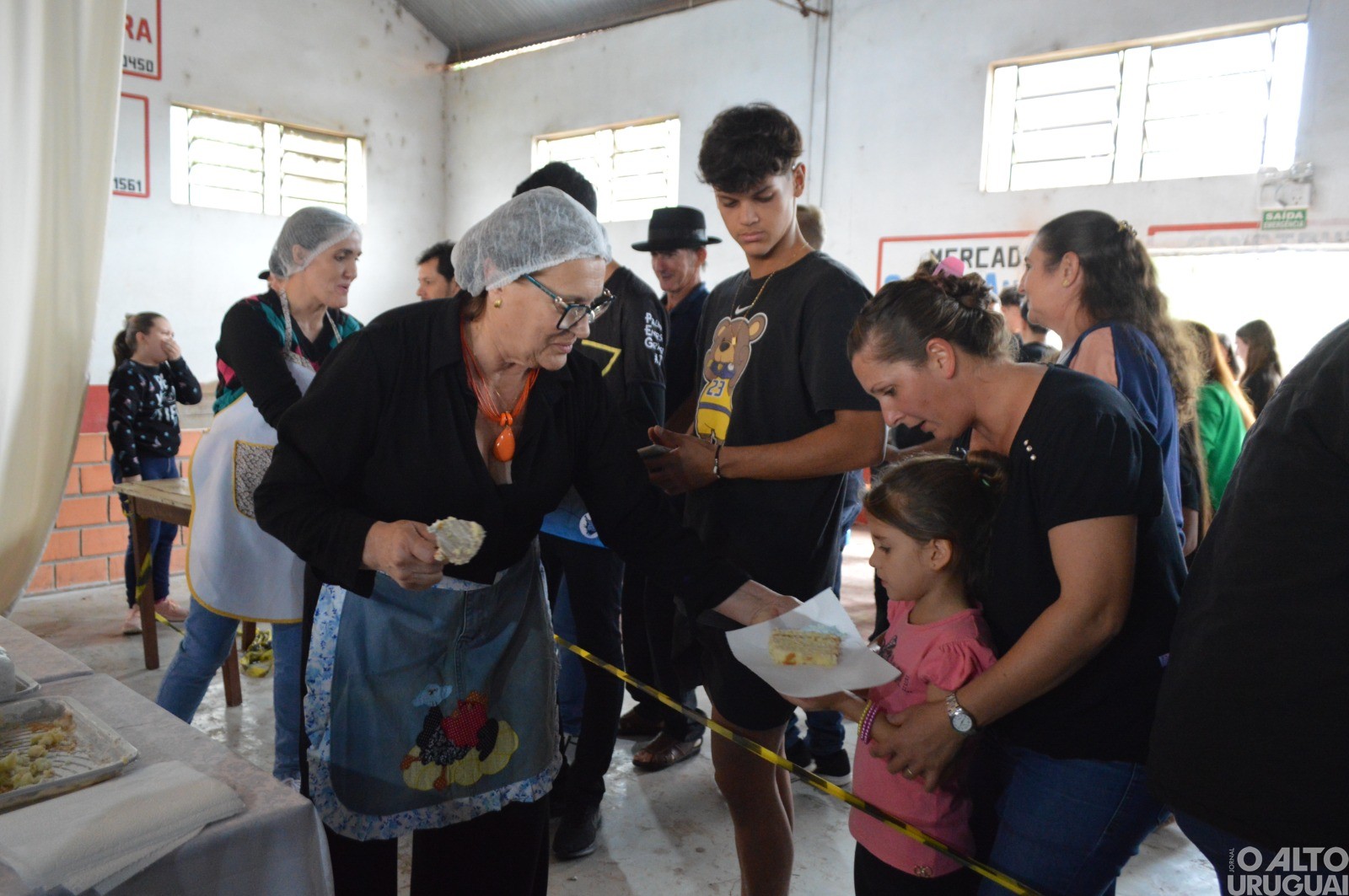 Almoço popular e corte do bolo marcam os 57 anos de Palmitinho