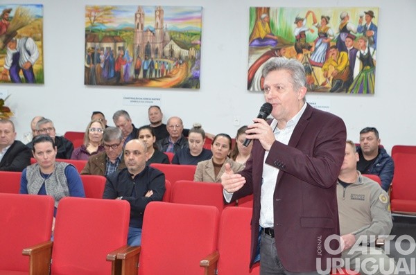 Audiência discute novo sistema de estacionamento rotativo em FW