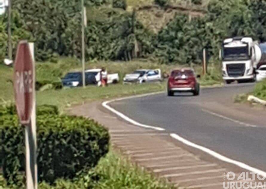 Engavetamento é registrado na BR-386 em FW