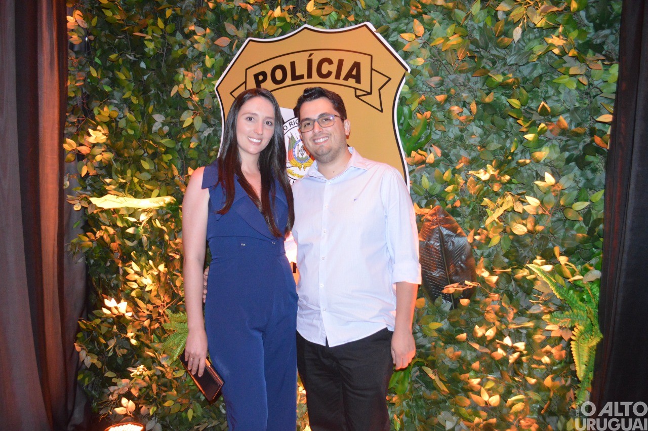 Baile Golden Night da 14ª DRPI homenageia parceiros da Polícia Civil na região