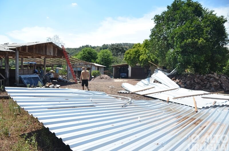 Vendaval causa prejuízos de mais de R$ 40 mil no interior de Frederico Westphalen