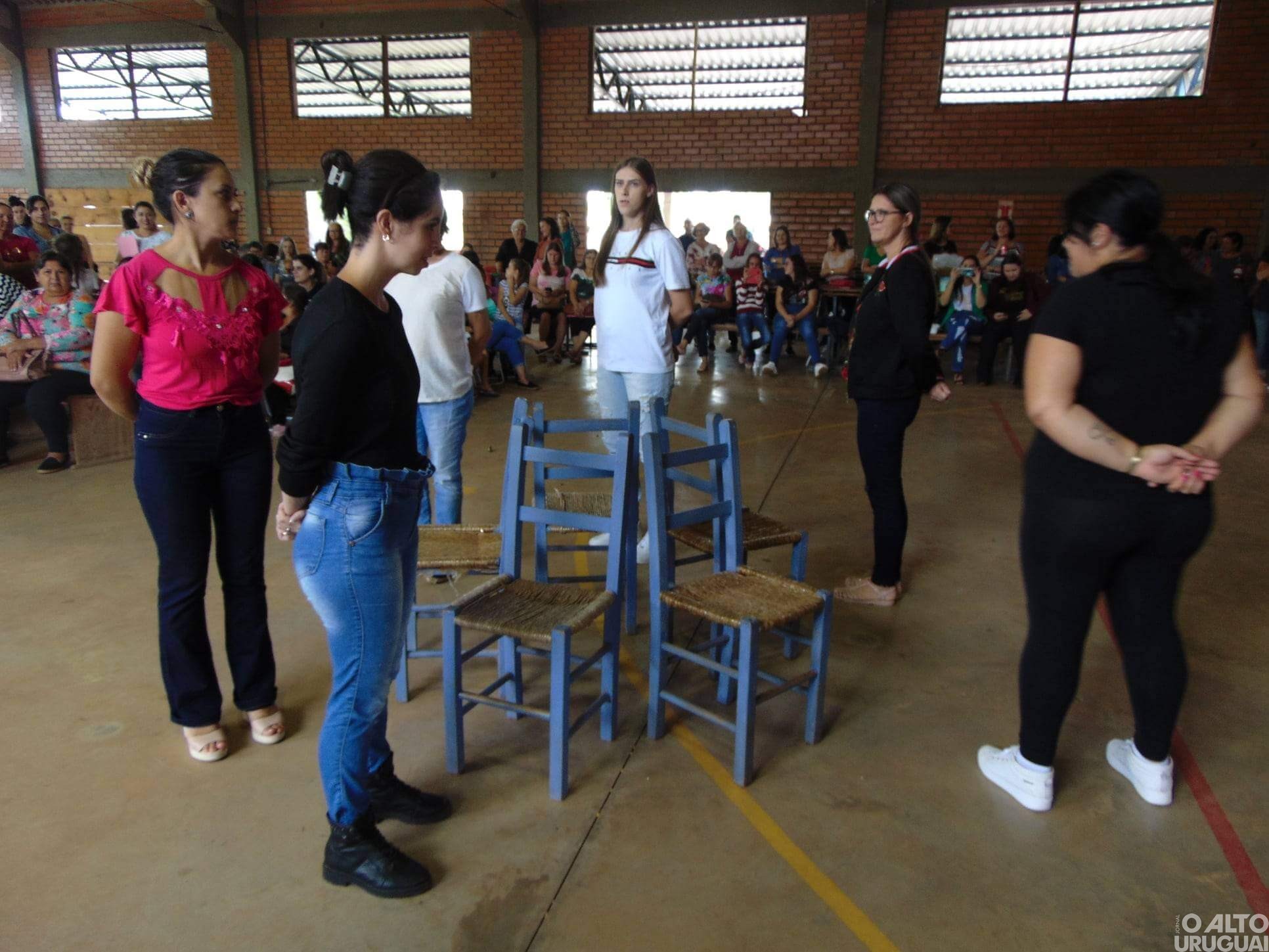 Dia da Mulher é celebrado com jogos de integração em Cristal do Sul