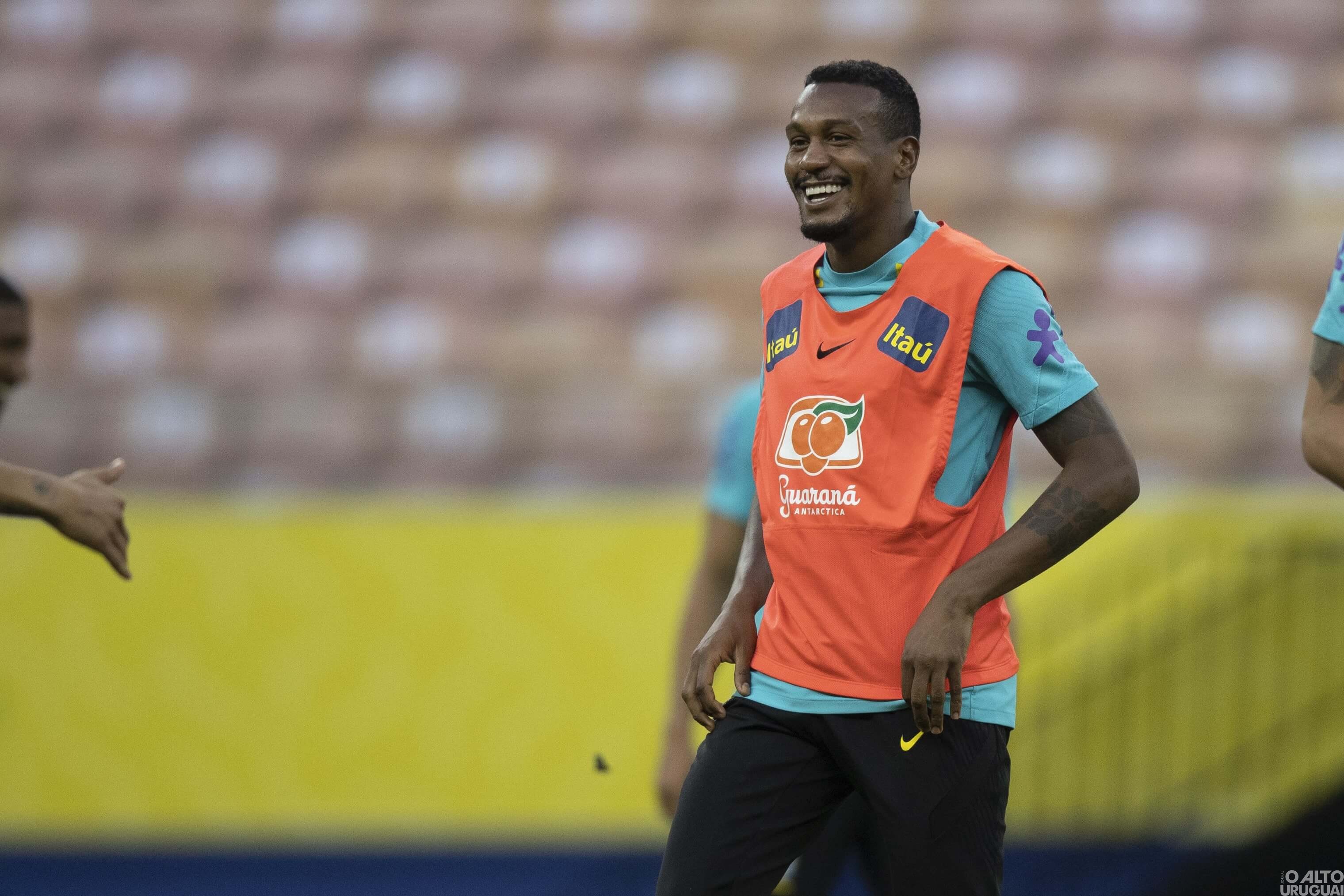 Brasil enfrenta Uruguai buscando classificação virtual para próxima Copa do Mundo