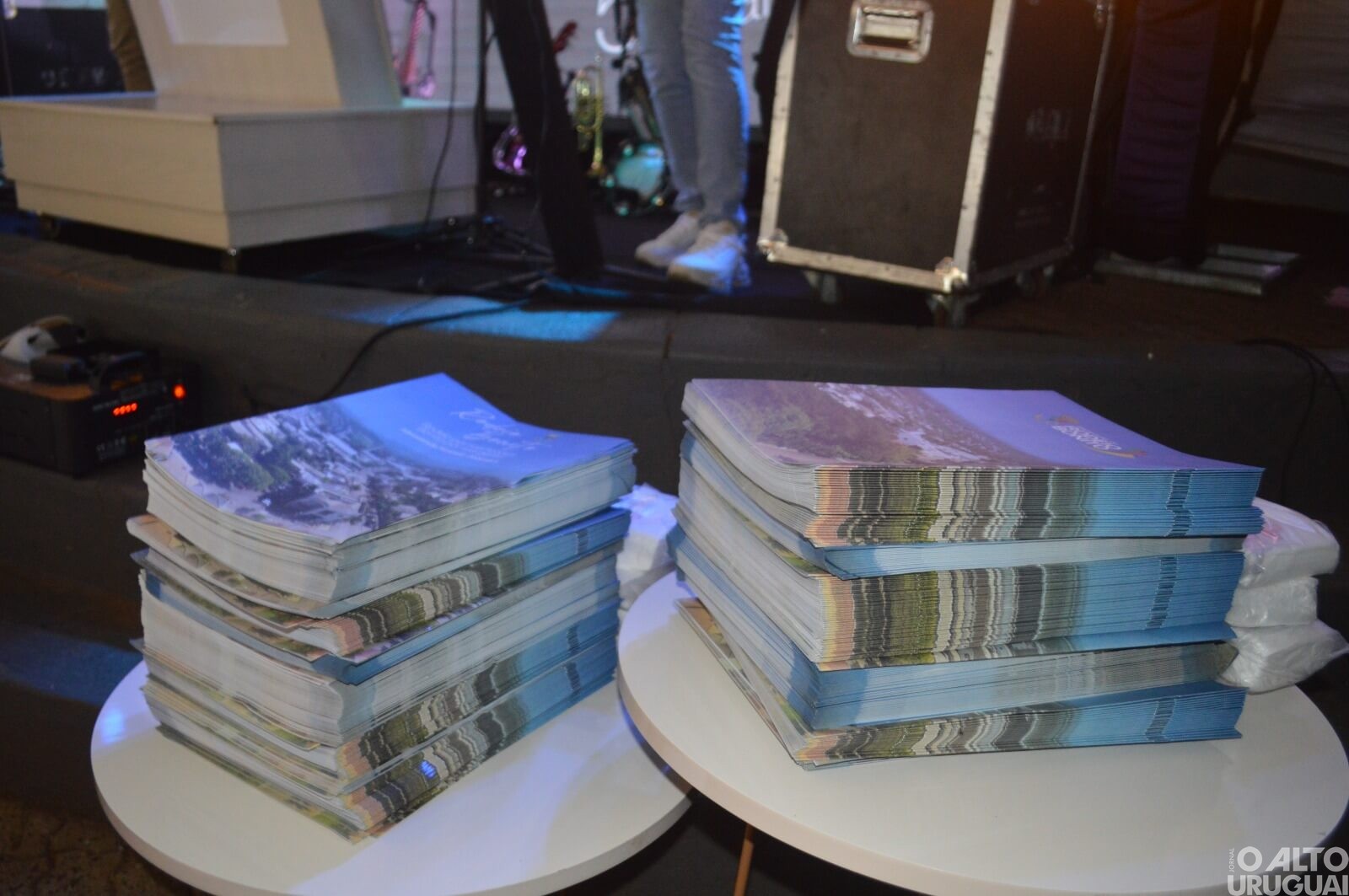 Rodeio Bonito: corte de bolo de 100 kg marca aniversário do município