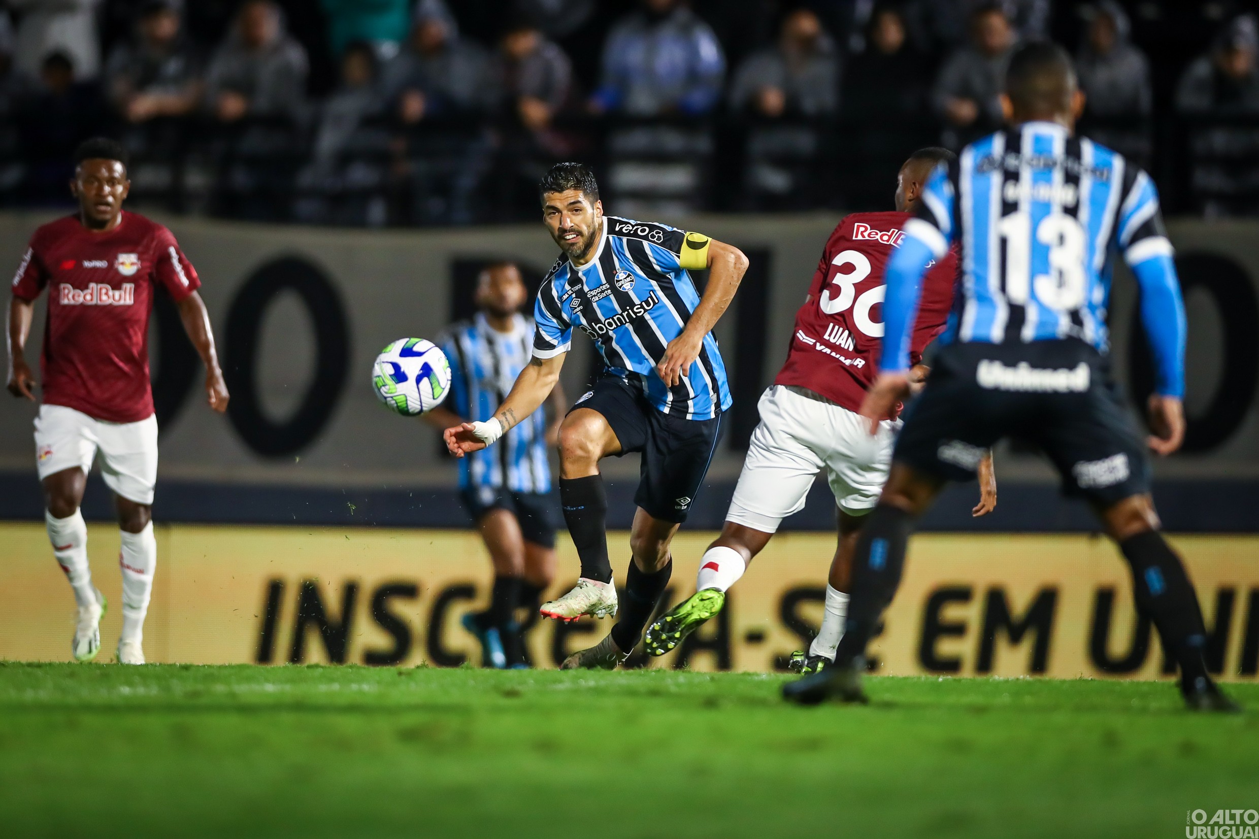 Grêmio perde para Bragantino e vê vaga no G4 ameaçada
