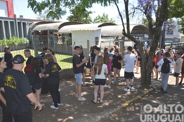 Bandas da Escola Cardeal Roncalli conquistam cinco títulos de campeãs e três de vice-campeãs em SC