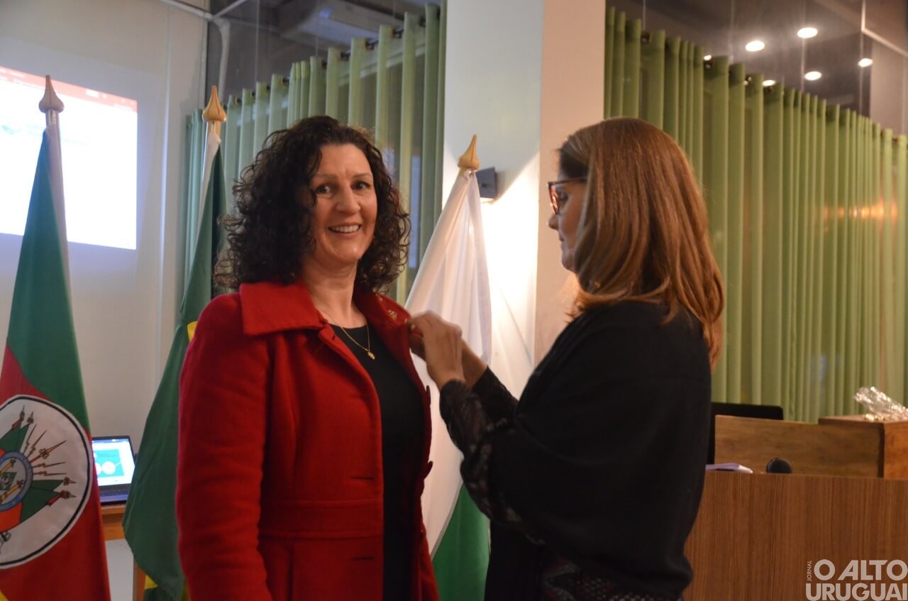 Rotary Club FW Barril e Interact empossam novas diretorias