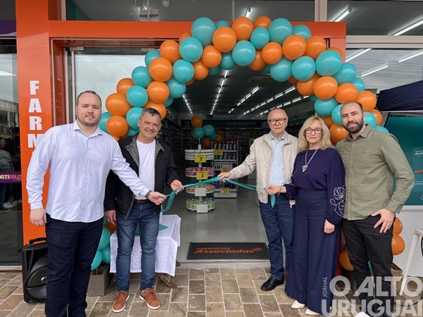 Inaugurada Farmácias Associadas Cruz Azul em Ametista do Sul