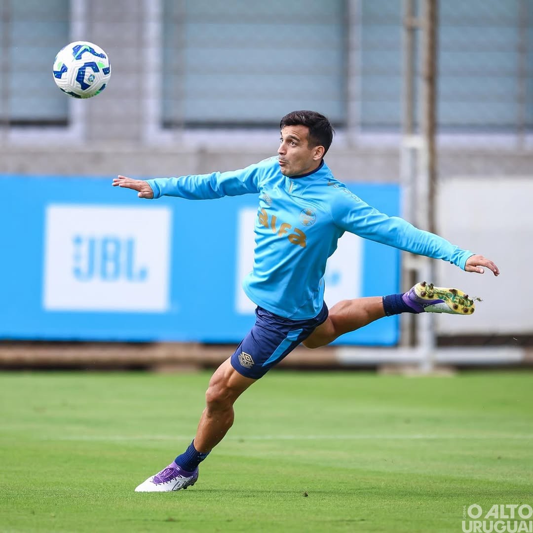 Afundado em crises, Grêmio enfrenta o Bahia no Brasileirão