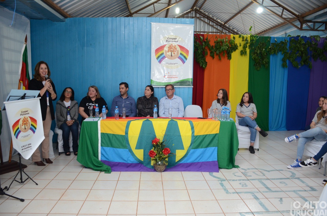 Erval Seco funda a Cooper Plátanos