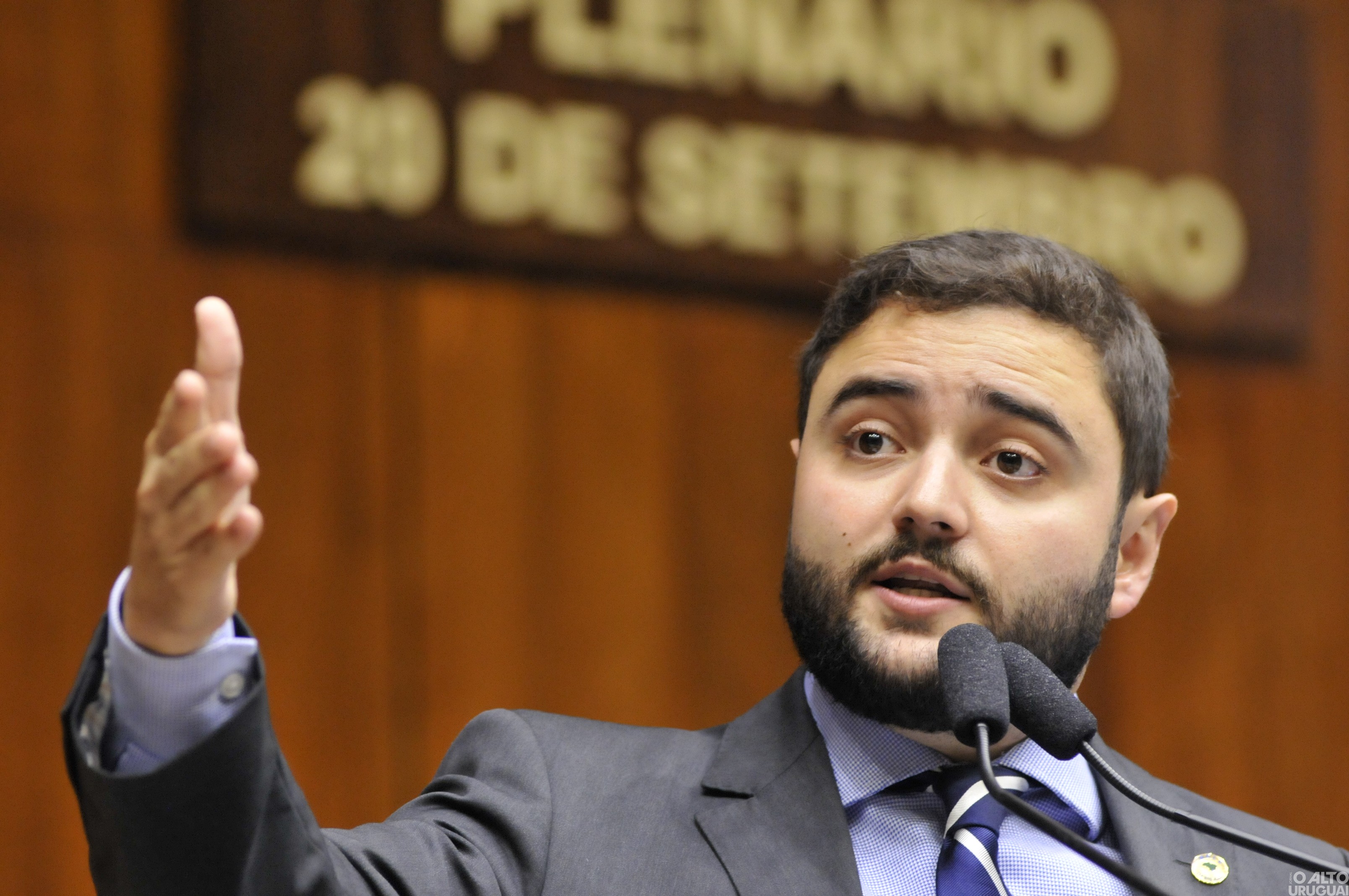 Proposta do presidente Gabriel Souza para o saneamento prevê sistema de governança e divisão em dois blocos