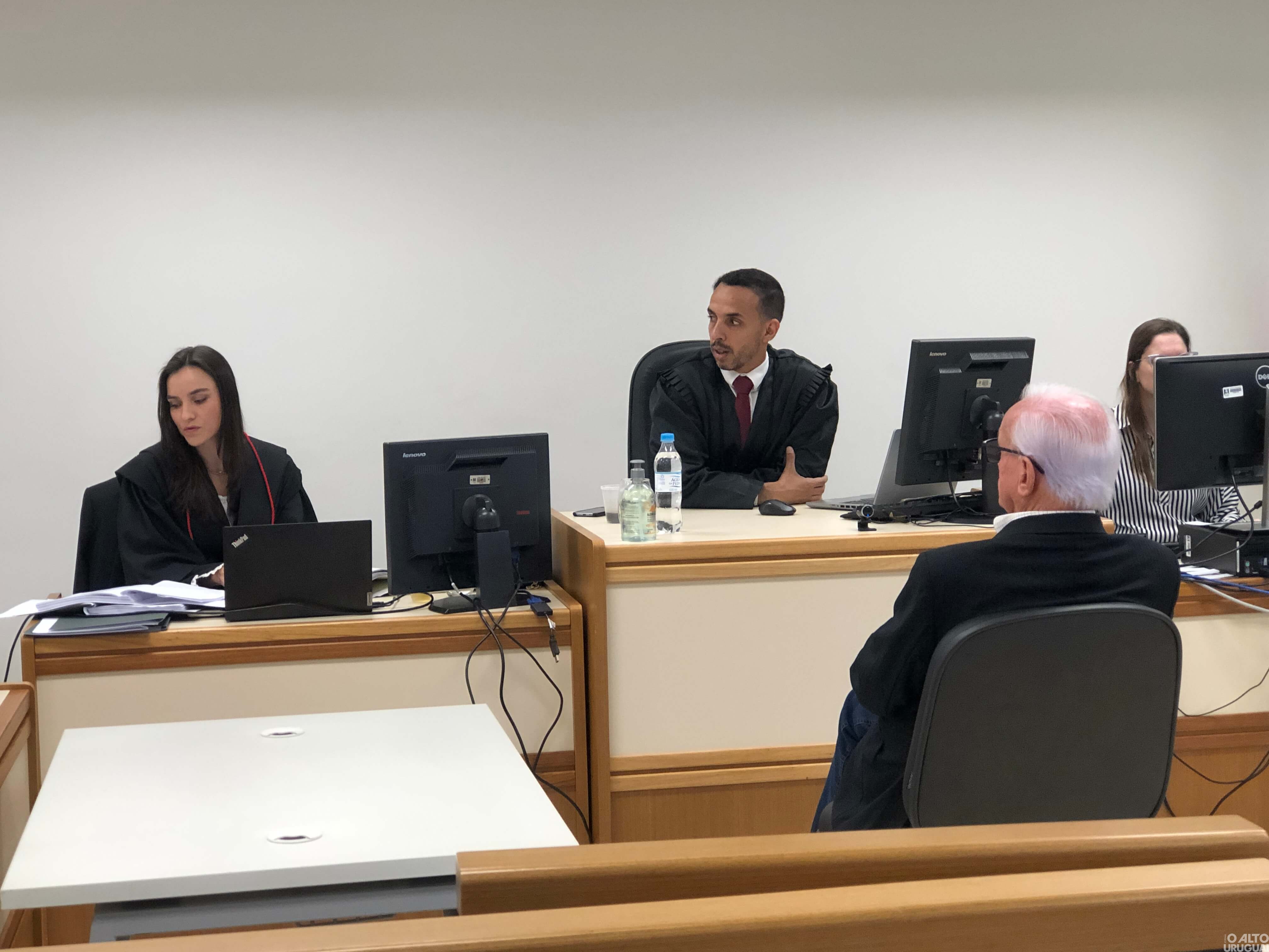 Inicia júri da acusada de tentar matar o prefeito de Palmitinho