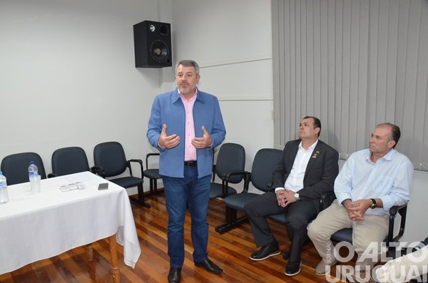 Amng realiza reunião de prefeitos durante Festiplan em Planalto