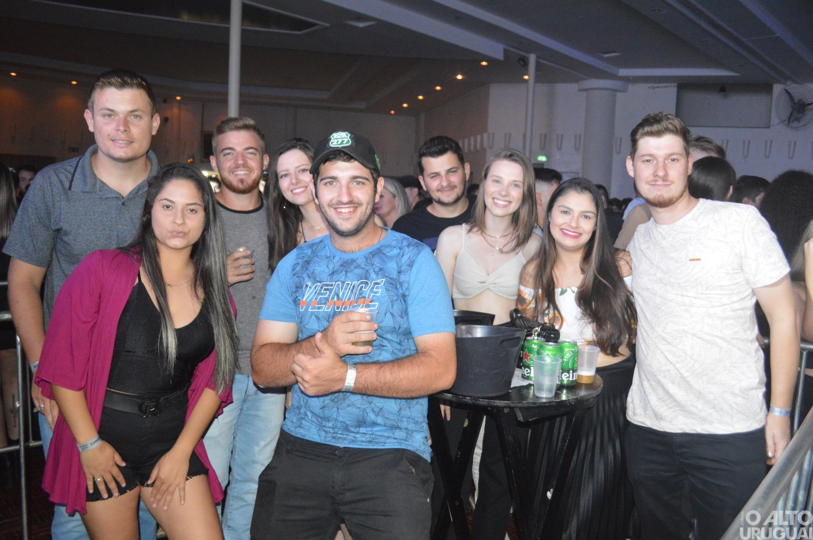 Sertanejo Luan Pereira reúne grande público em show em FW