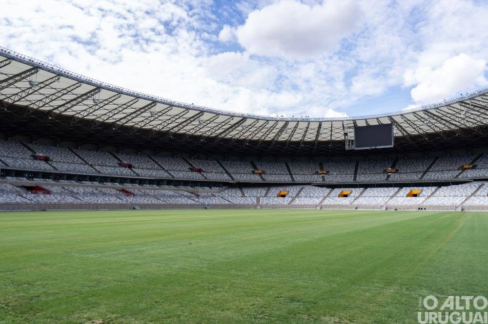 Governo do RS autoriza parcialmente volta de torcedores aos estádios