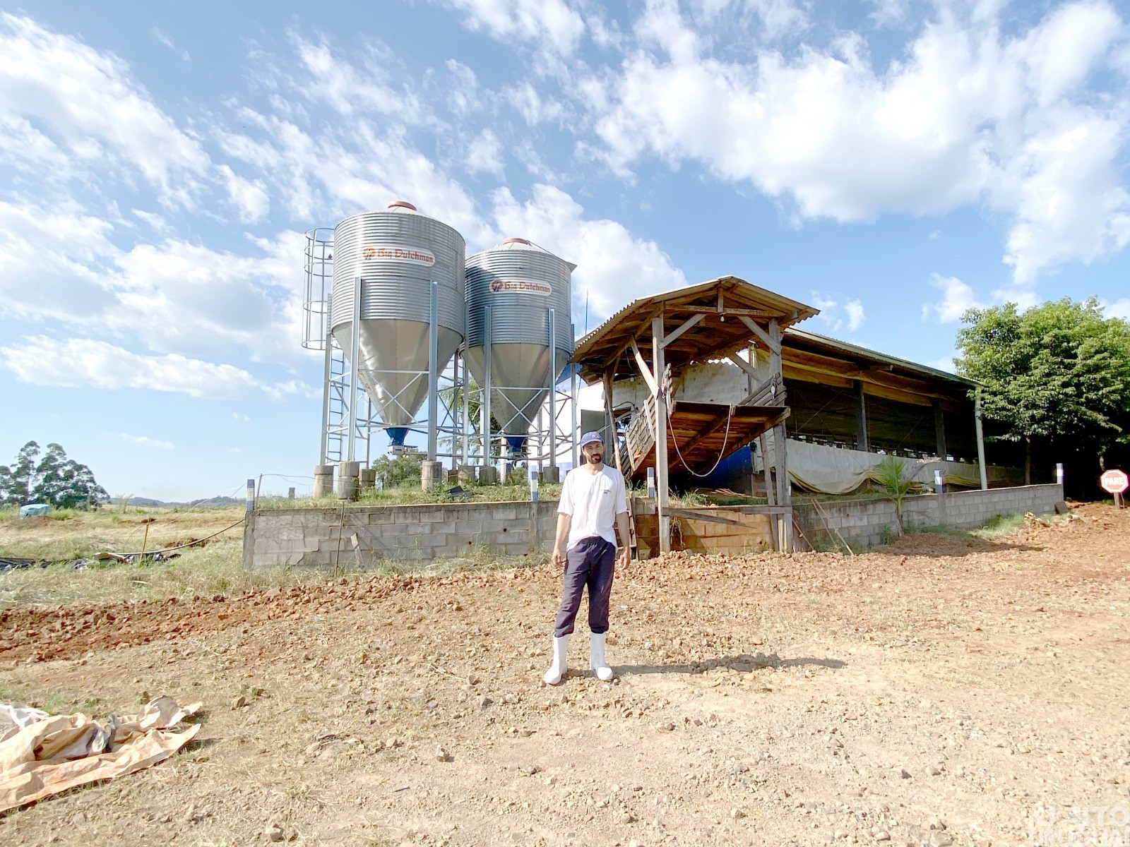 Implantação de cisternas é a opção para enfrentar escassez hídrica na suinocultura