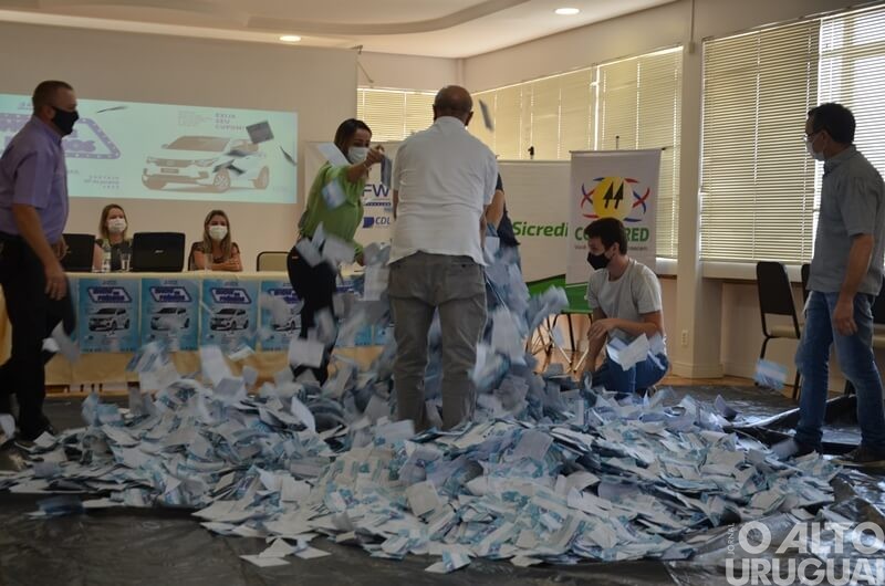 Campanha Show de Prêmios: consumidor de FW é o ganhador do carro zero-quilômetro