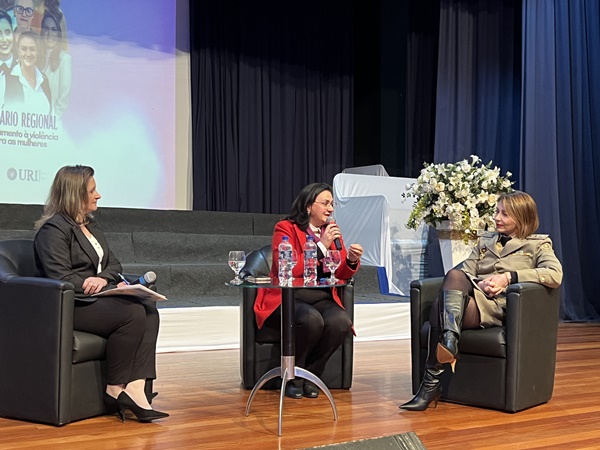 Amzop - 1º Seminário Regional de Enfrentamento à Violência contra as Mulheres