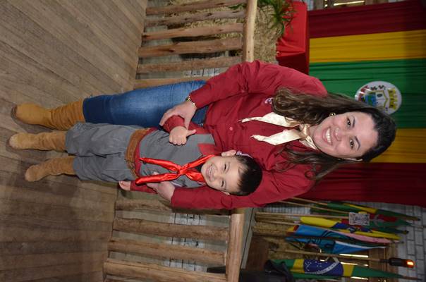 Pinheirinho do Vale - Chegada da Chama Crioula