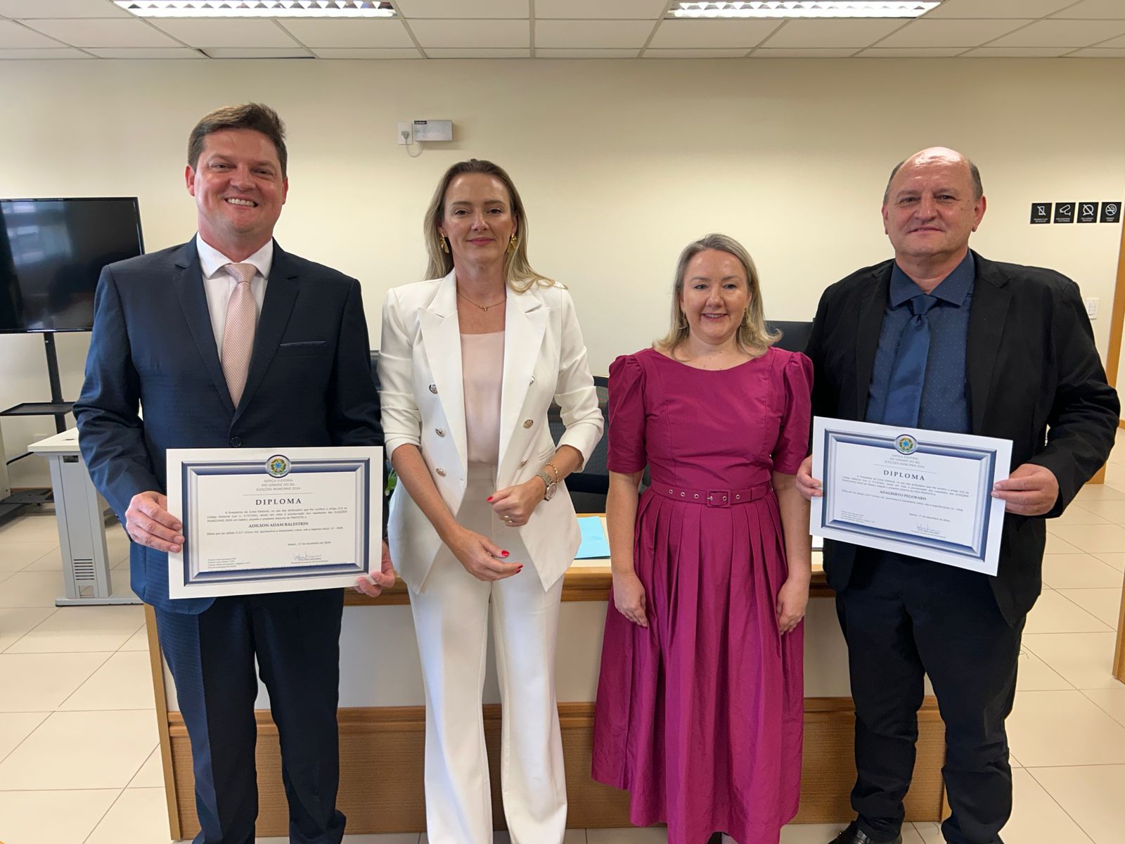 Diplomados prefeitos e vice-prefeitos eleitos na 132ª Zona Eleitoral