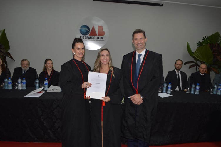 Solenidade de posse da nova Diretoria e do Conselho Subseccional da OAB FW