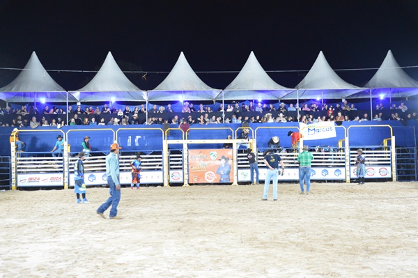 Expofred - Rodeio César Paraná